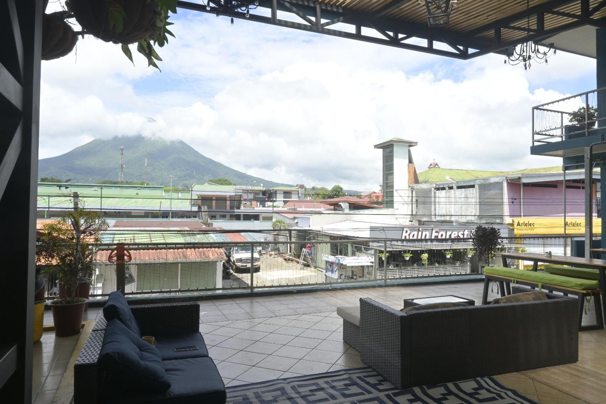 Hotel Las Colinas La Fortuna Exterior photo